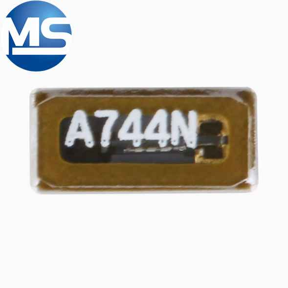 FC-135 32.768kHz 7pF 20ppm 3215 SMD Passive Crystal Resistors
